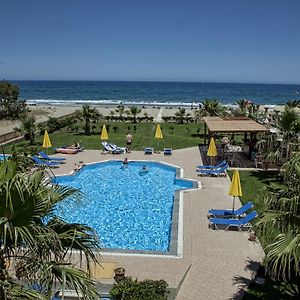 Ilian Beach & Apartments